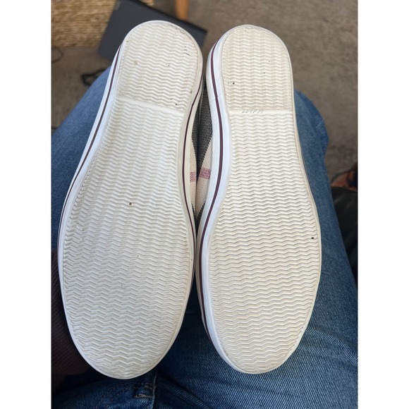 Burberry burgundy nova check patent leather canvas flats 38 7.5 - Picture 3 of 6